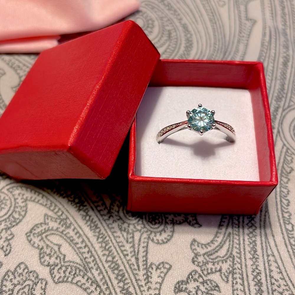 Genuine 1ct Moissanite ring, 7.5/8 lt blue 925 s. silver ring~cert. authenticity